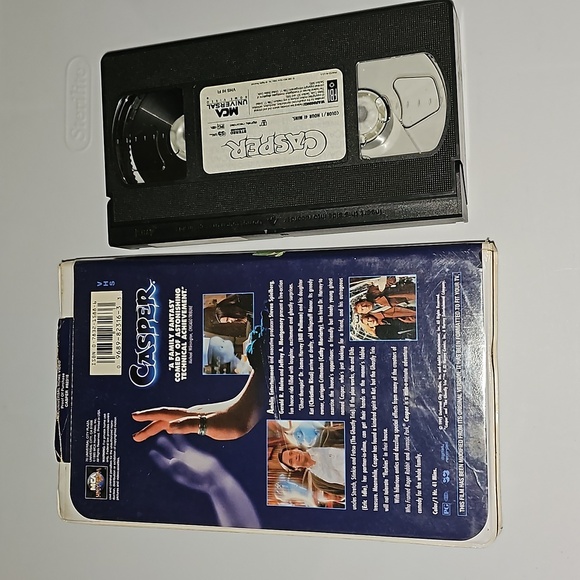 Casper VHS Kids Movie Seeing is Believing - Picture 2 of 3